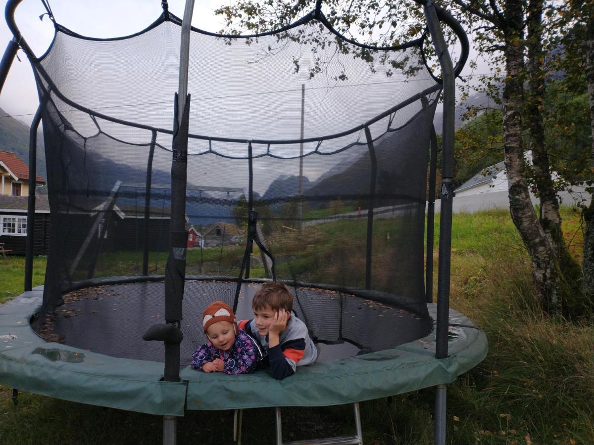 Nesset Fjordcamping Olden Extérieur photo
