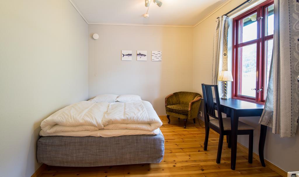 Nesset Fjordcamping Olden Chambre photo