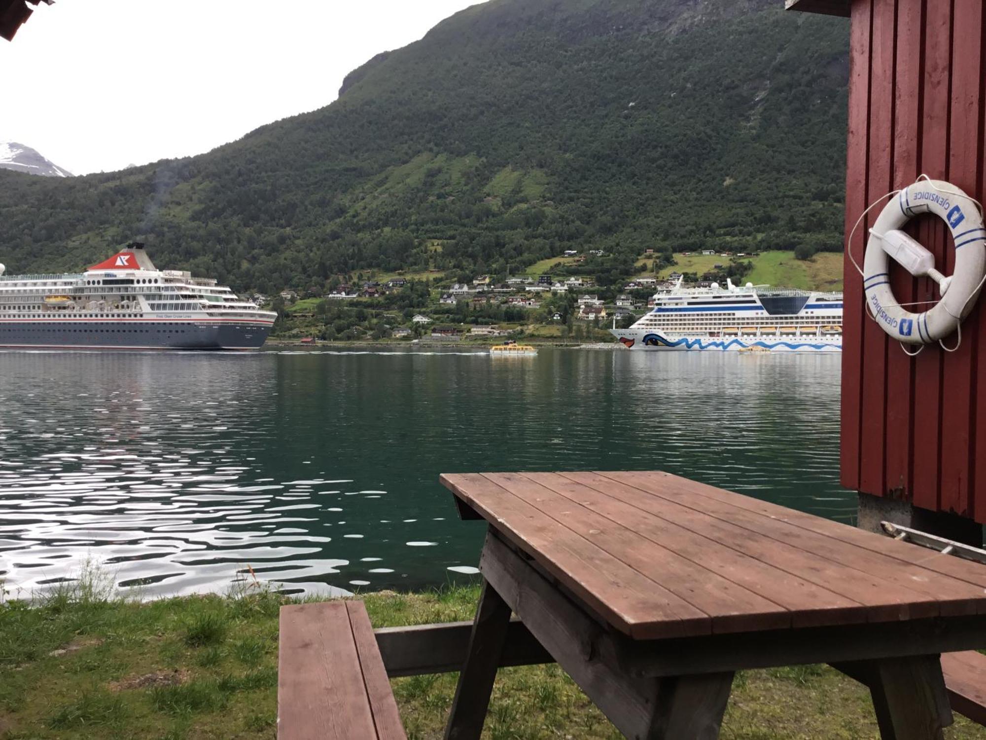 Nesset Fjordcamping Olden Extérieur photo
