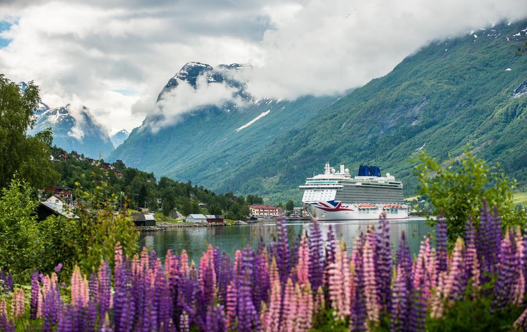 Nesset Fjordcamping Olden Extérieur photo