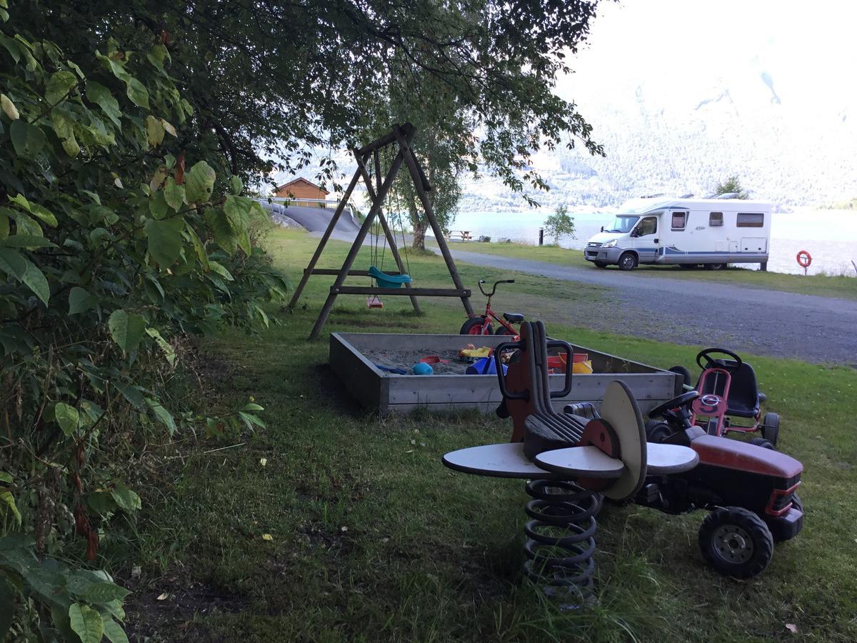 Nesset Fjordcamping Olden Extérieur photo